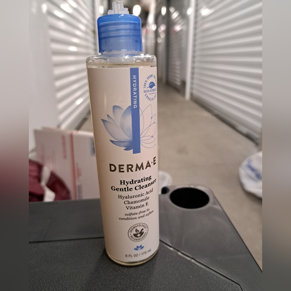 Derma E Hydrating Gentle Cleanser NEW